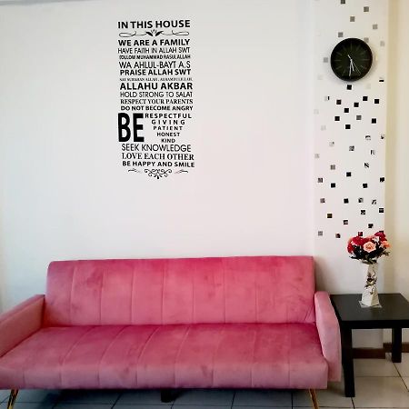 Hagia Medina Muslims Guesthouse Порт-Диксон Экстерьер фото